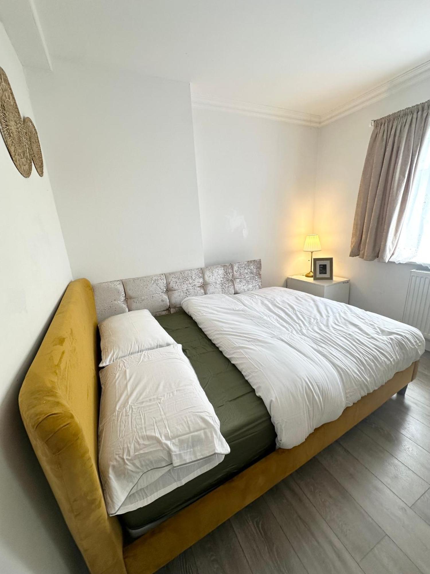 Beautiful Home In London With Easy Access To Central London Sutton  Dış mekan fotoğraf