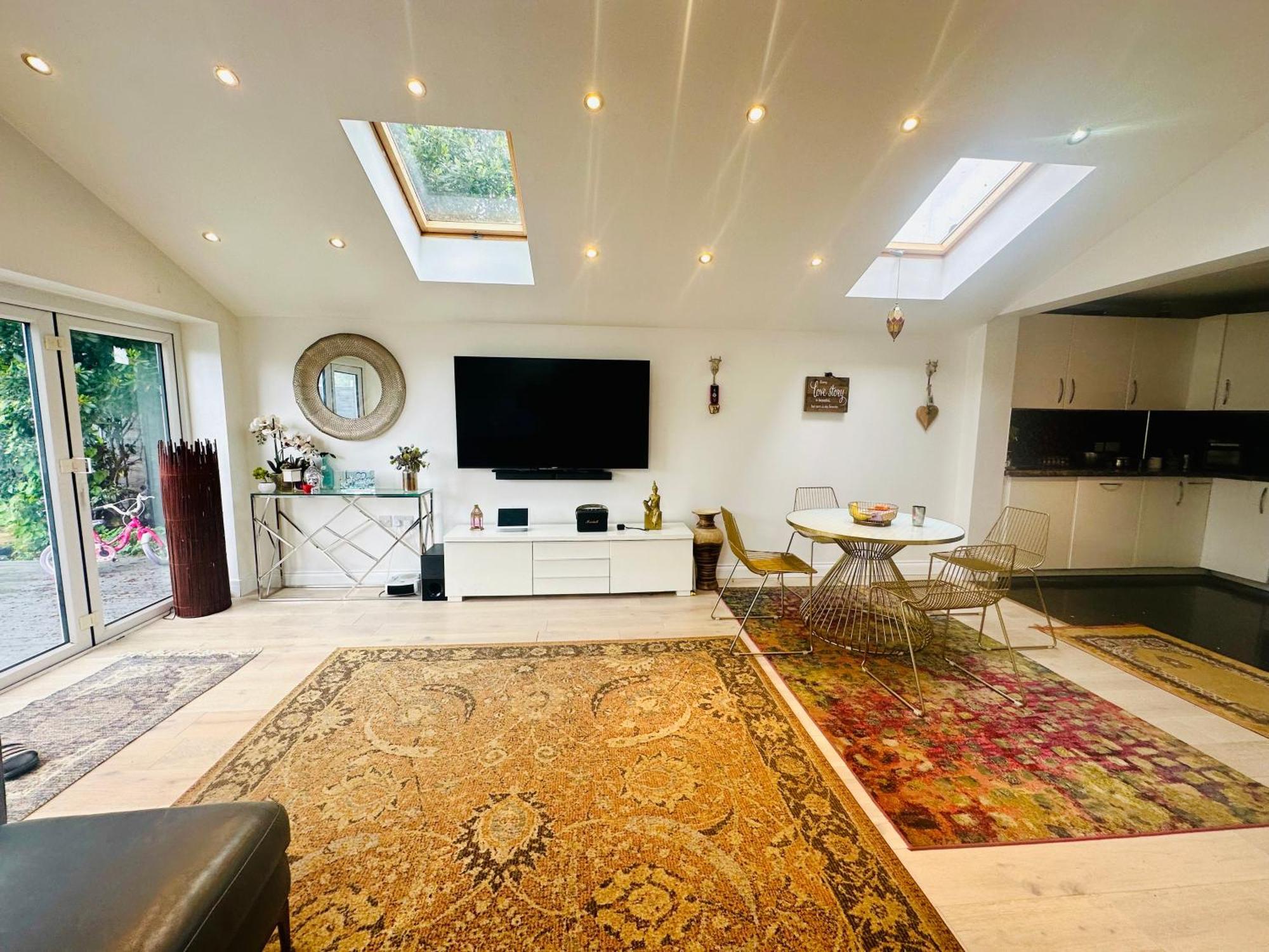 Beautiful Home In London With Easy Access To Central London Sutton  Dış mekan fotoğraf